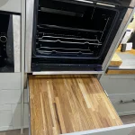 the kitchen oven at Havendale Accessible Holiday Cottage